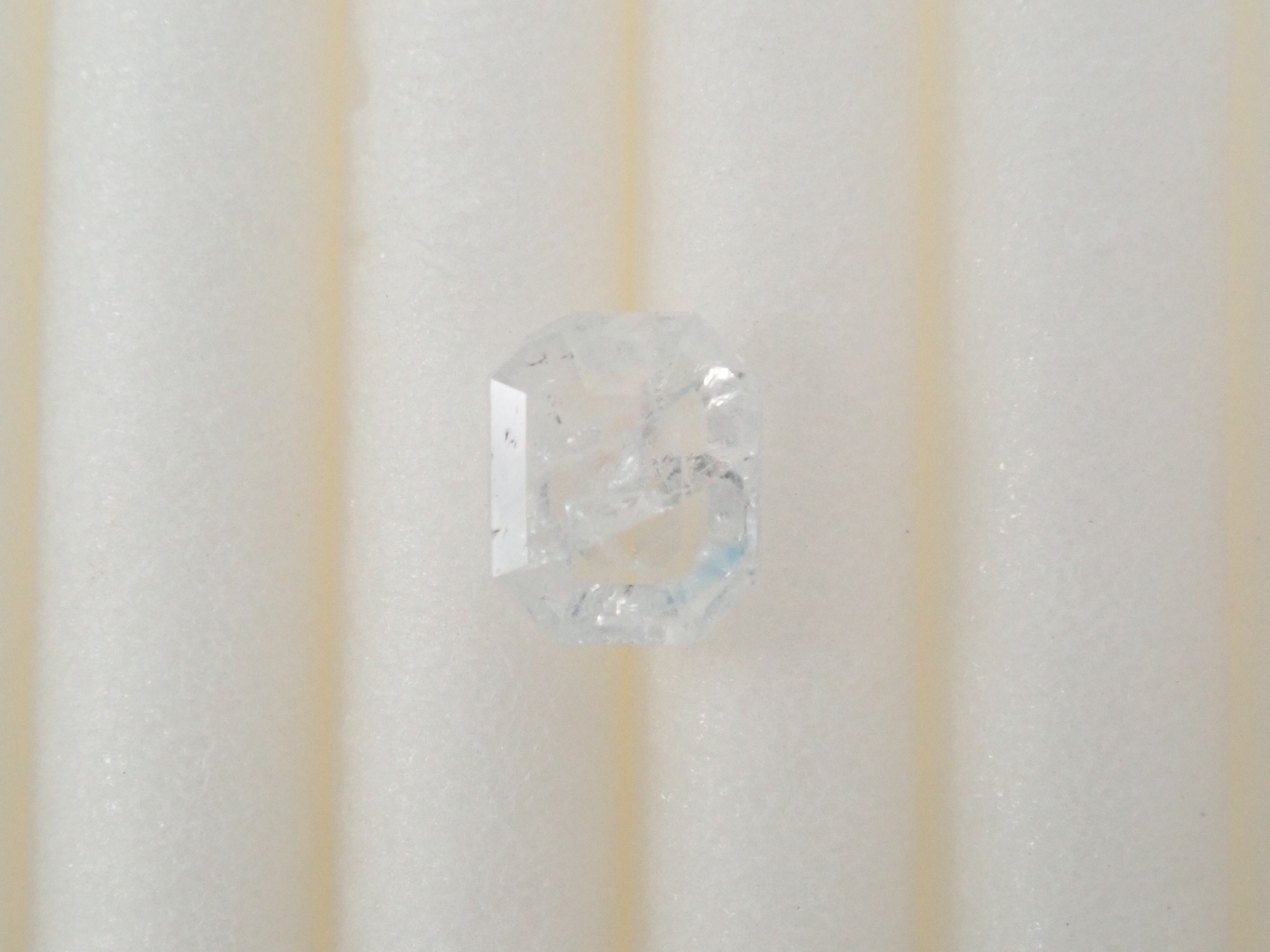 ブラジル産ユークレース 0.289ctルース