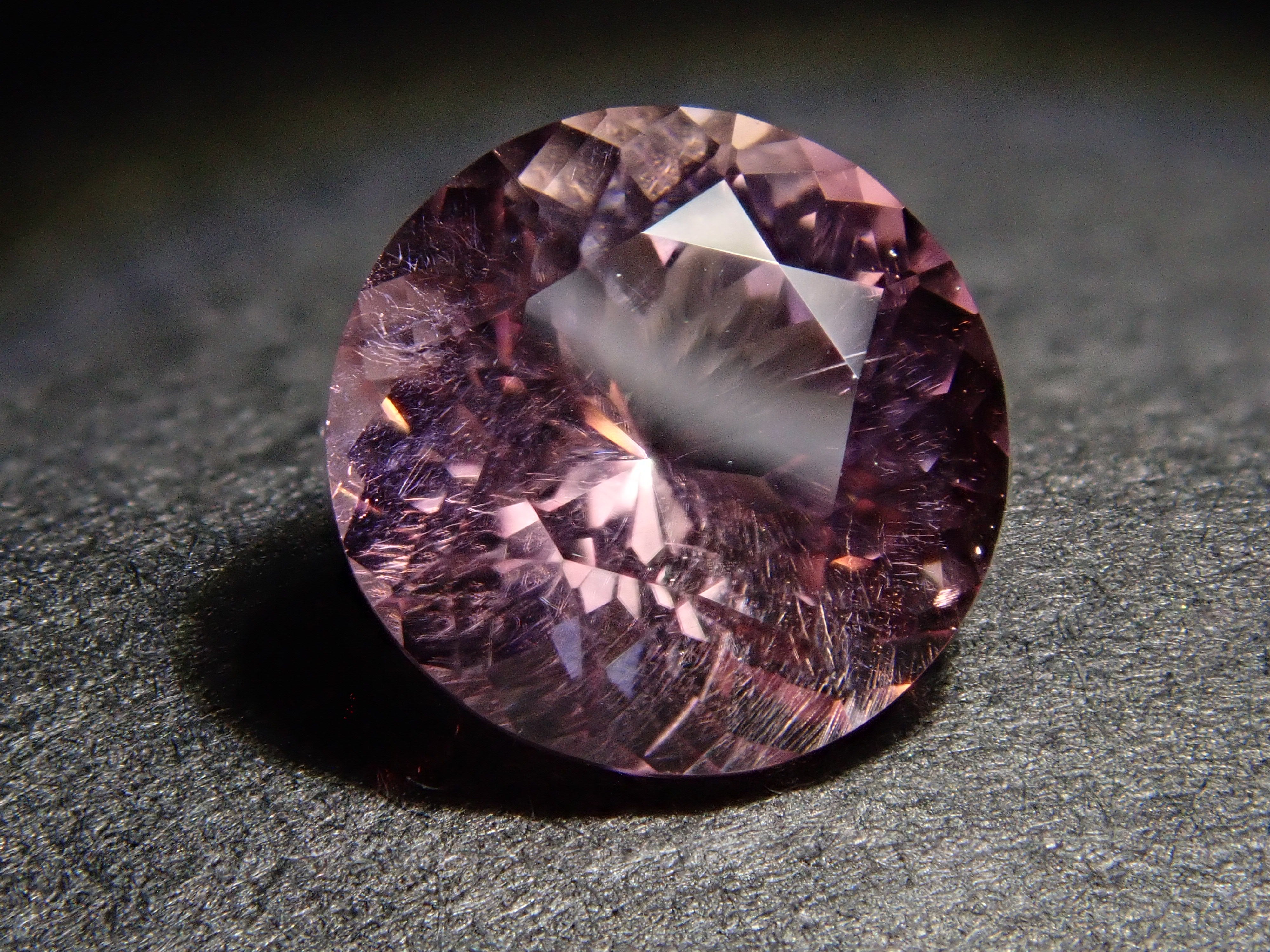 コンゴ産ピンクトルマリン 0.825ctルース