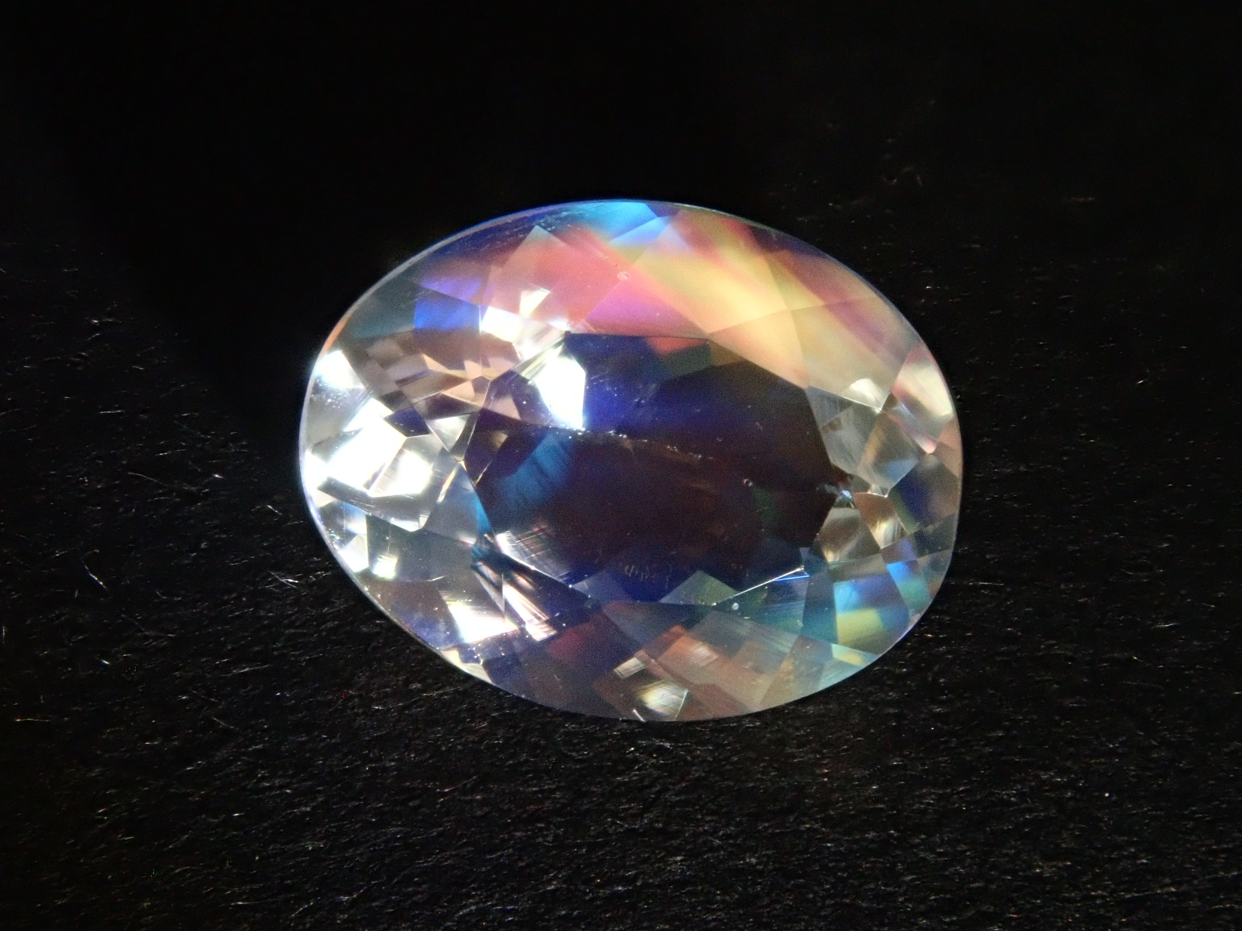 マダガスカル産アンデシン・ラブラドライト（通称名 レインボームーン