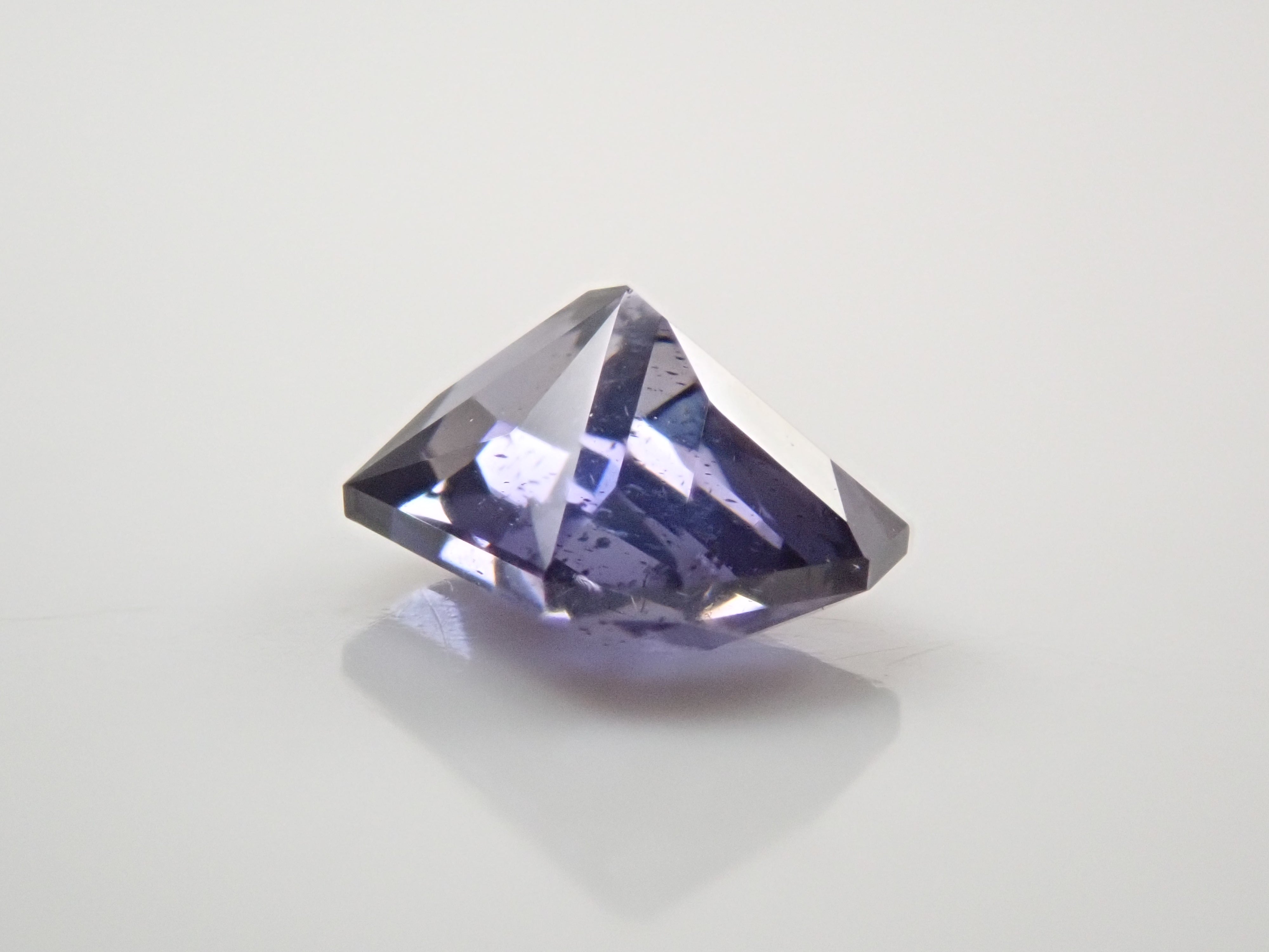 インド産アイオライトサンストーン 0.367ctルース