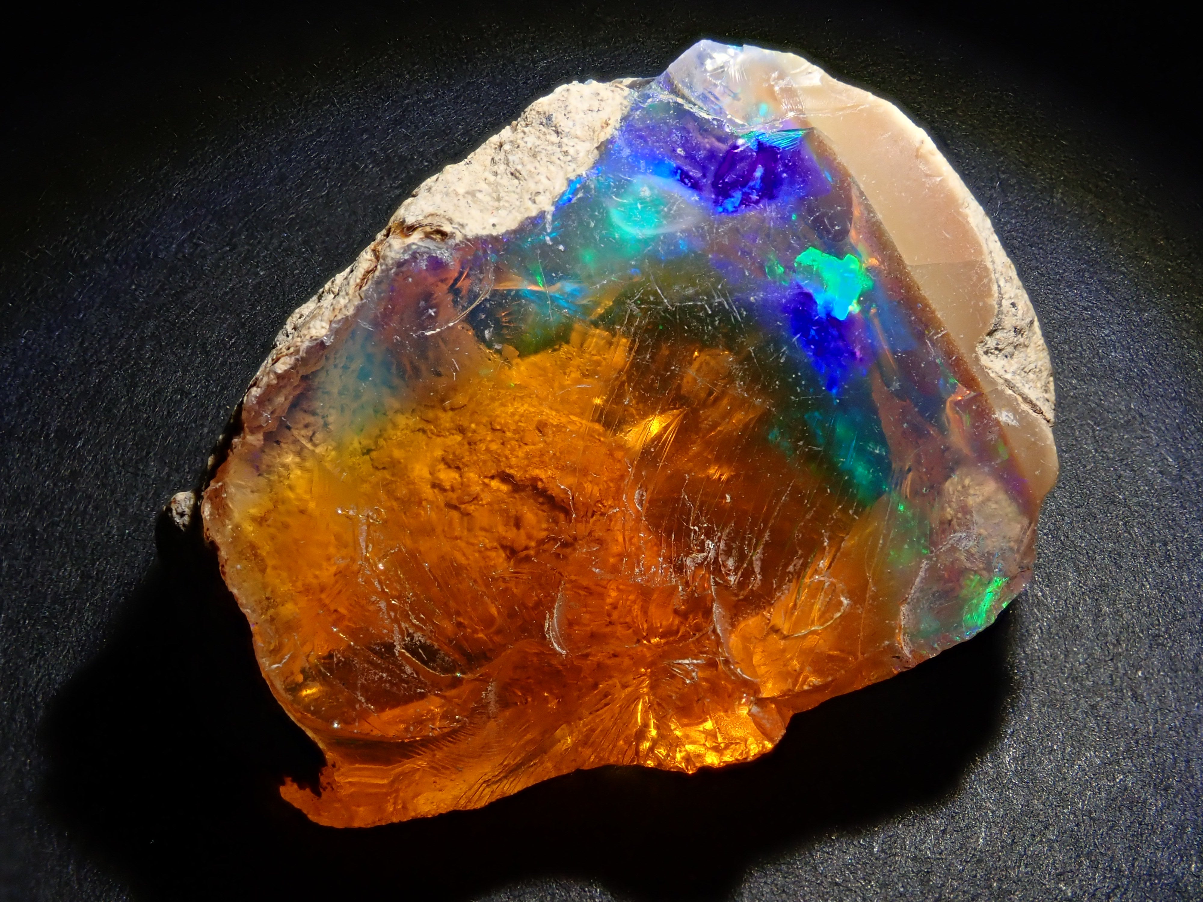 エチオピア産オパール 24.319ct原石