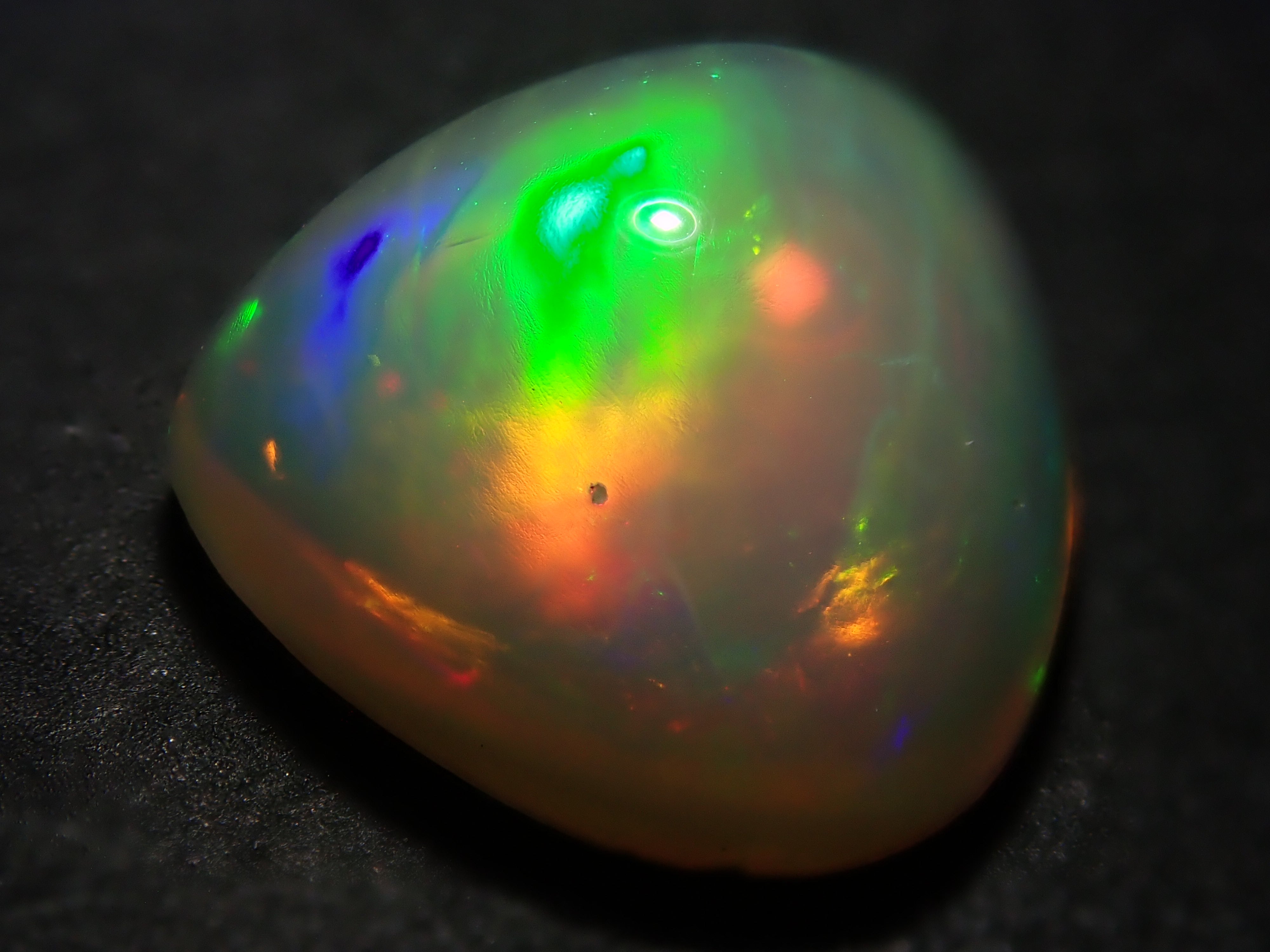 ハニカムオパール 2.414ctルース