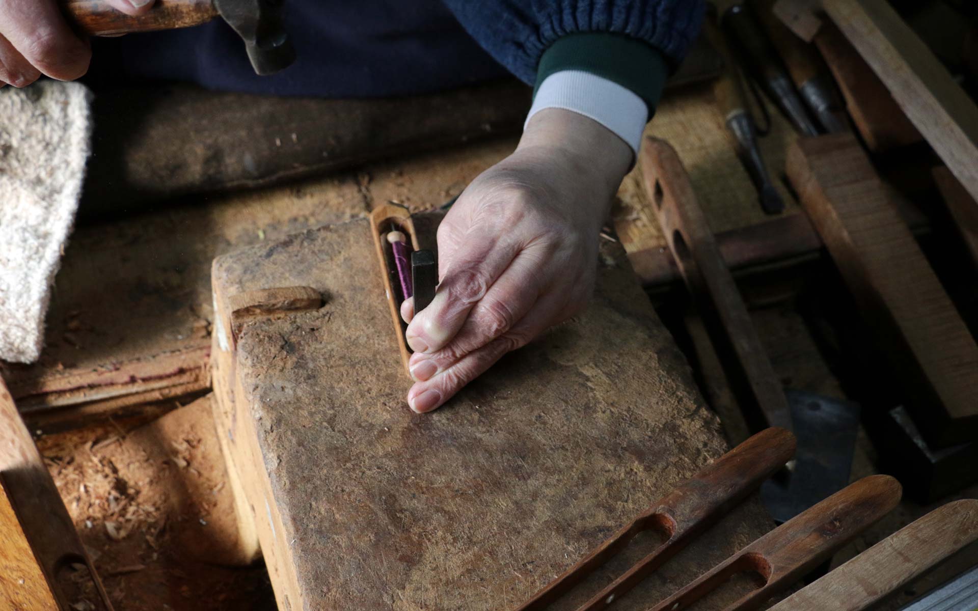 日本で唯一の「杼」職人に、世界中から依頼が舞い込む理由 | 中川政七