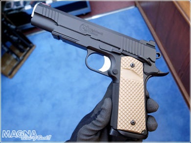 WA ウエスタンアームズ ナイトホーク コスタ リーコン Vzグリップ付き