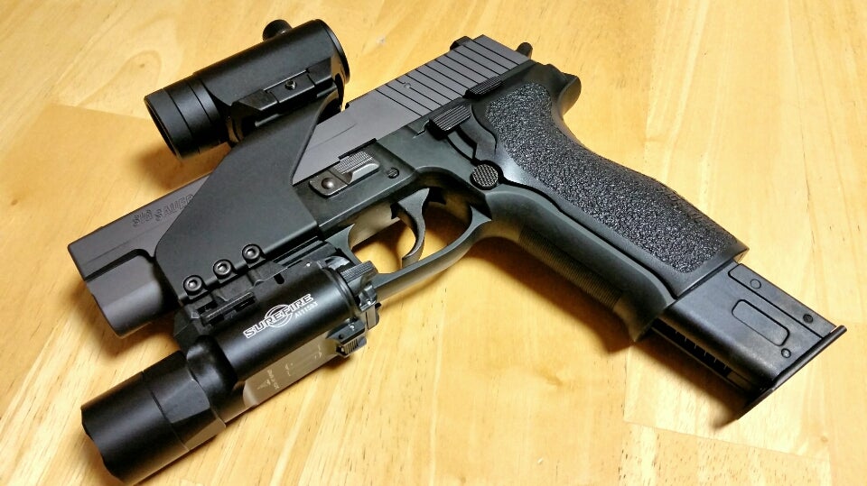 東京マルイ P226 レイル ロングマガジン ホルスター