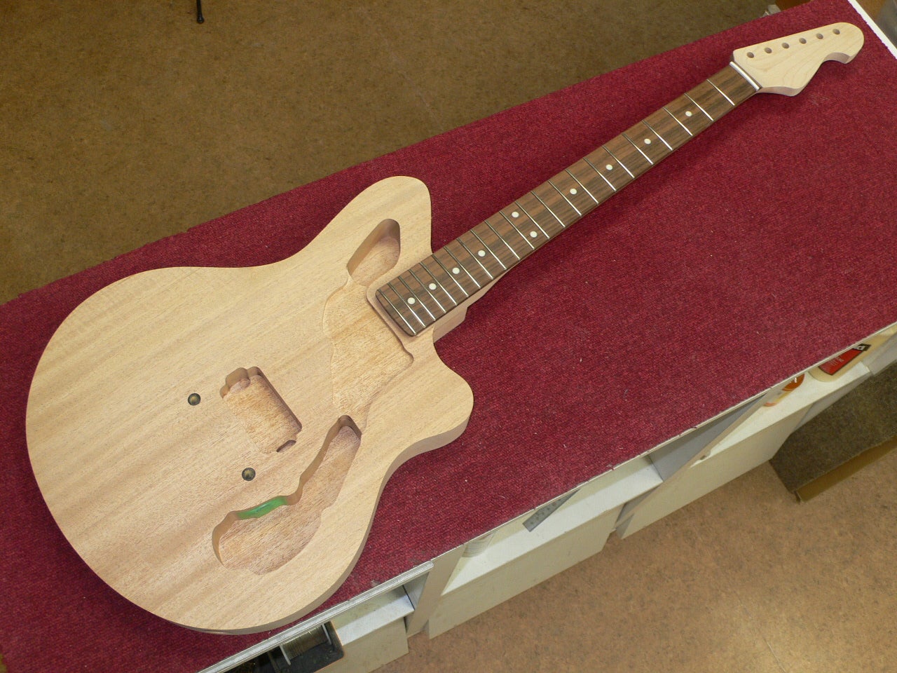 オーダーメイド製作例のご紹介③ | アヴァンチュールギターズ・ブログ