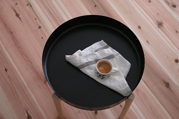 IKEAのコーヒーテーブル＜HEYとのコラボ＝イッぺルリグコレクション