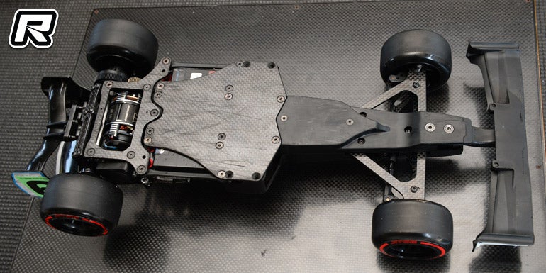 インフィニティ IF11 F1シャーシ スペアモノコック付き