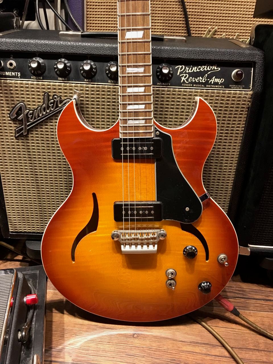 Princeが使う理由。。。 @ VOX HDC-77 | 小さなギター屋さんBlog