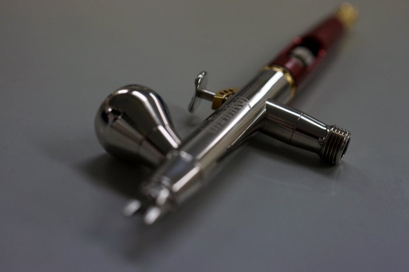 製品紹介】一番細いエアブラシ!? 「インフィニティ」0.15mm口径の実力