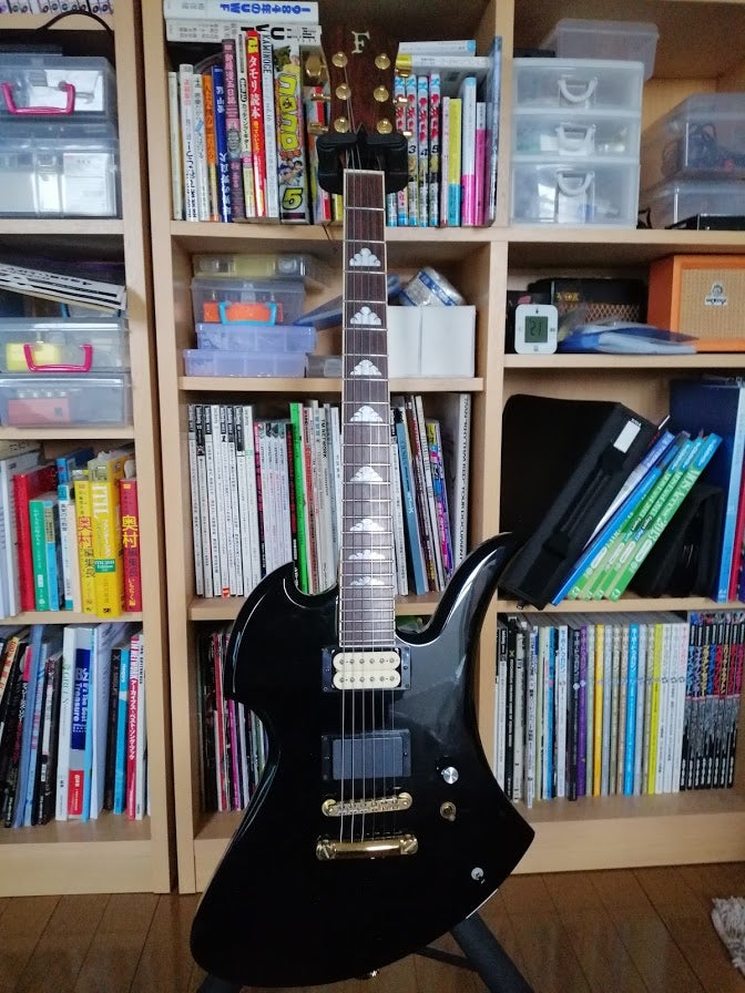 FERNANDES MG-80X hideモデル The Fernandes MG80X !! Mockingbird