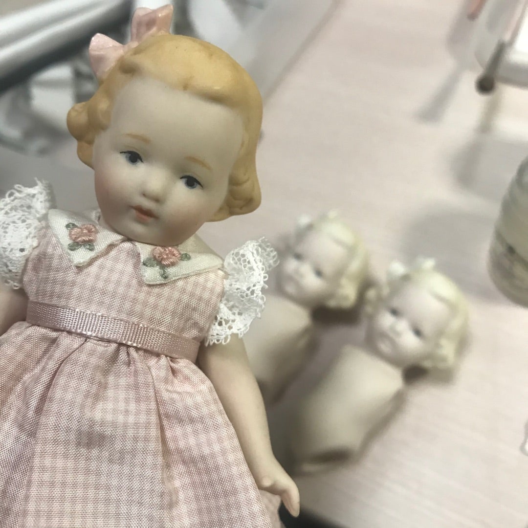 忘れな草ちゃん〜Forget me not | 横浜・元町のビスクドールサロン