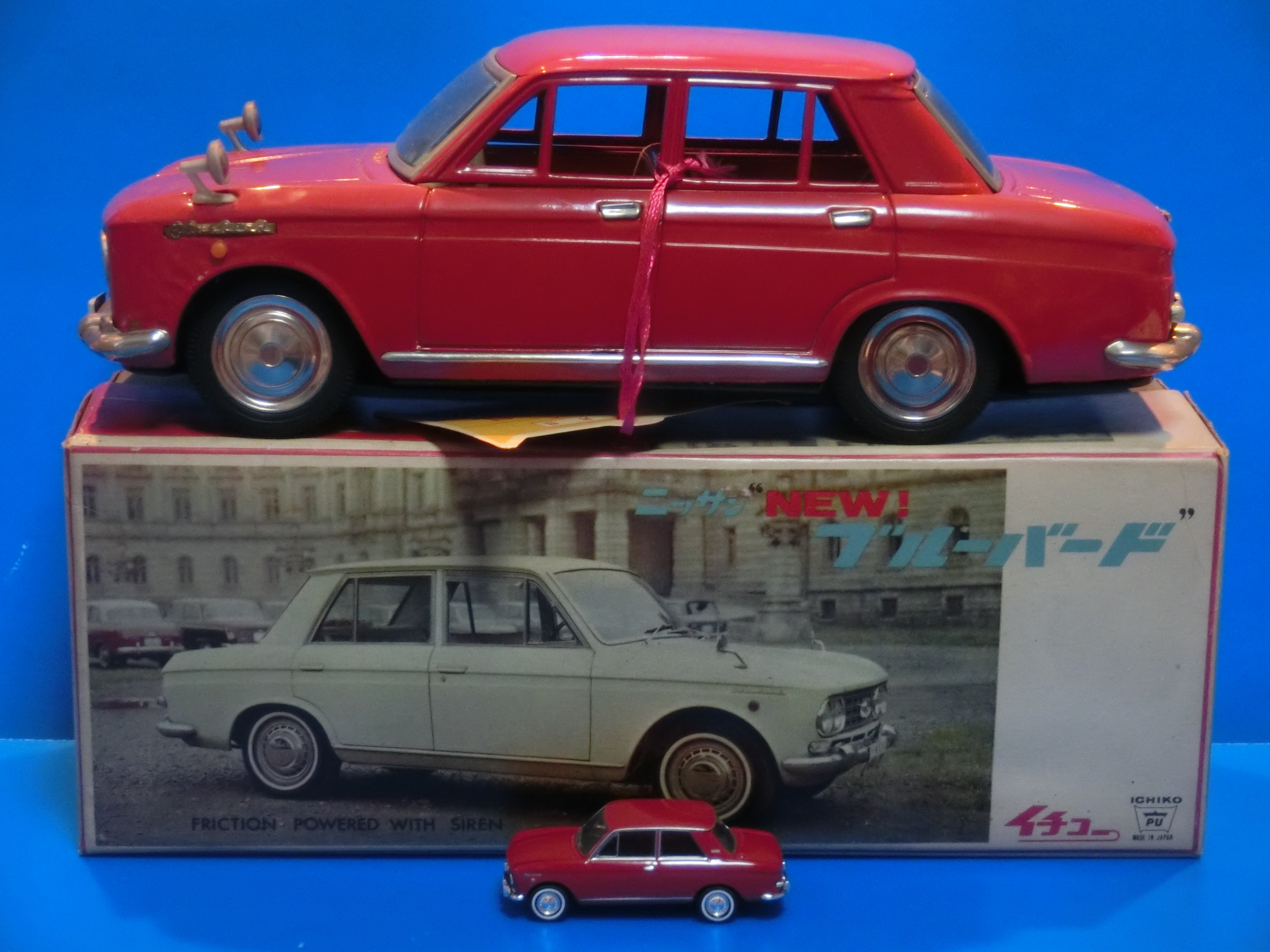 イチコー【ダットサン ブルーバード410ピニンファリーナ黄緑】ブリキ製