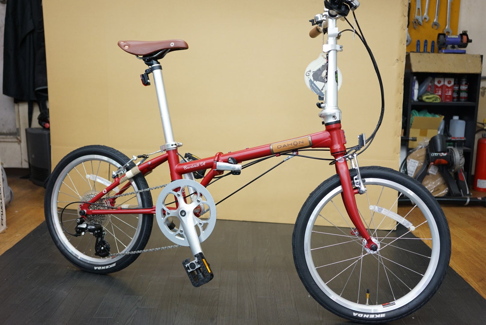 Boardwalk D8 折りたたみ自転車 イエロー DAHON(ダホン) Boardwalk D8