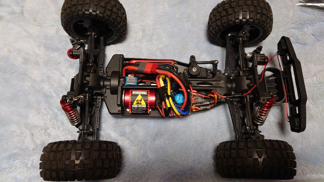 DEERC 9200E改シャーシになります。 DEERC 9200E改シャーシになります