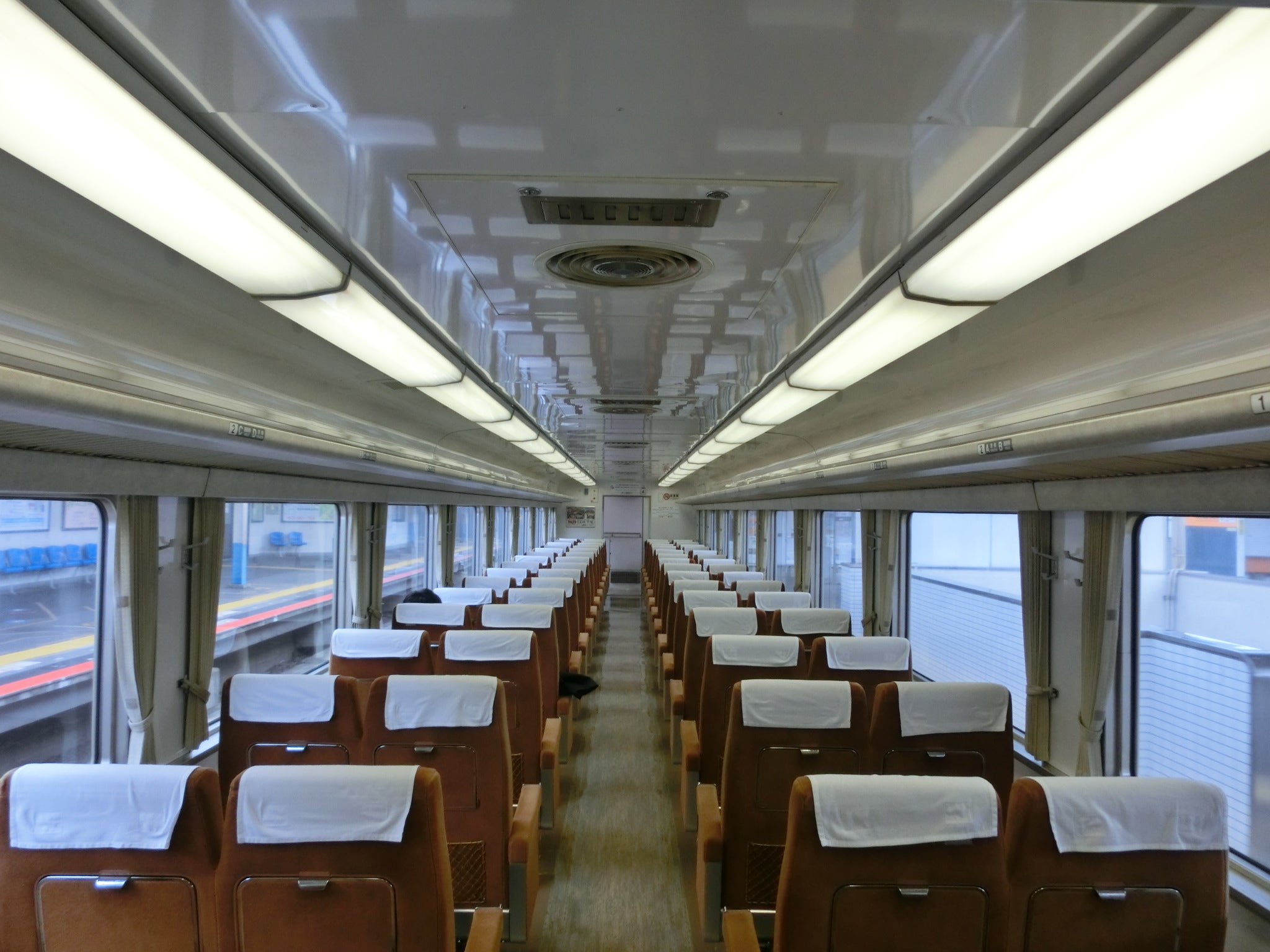 東武鉄道350型 特急きりふり82号 その1 | 東京のアライグマのブログ