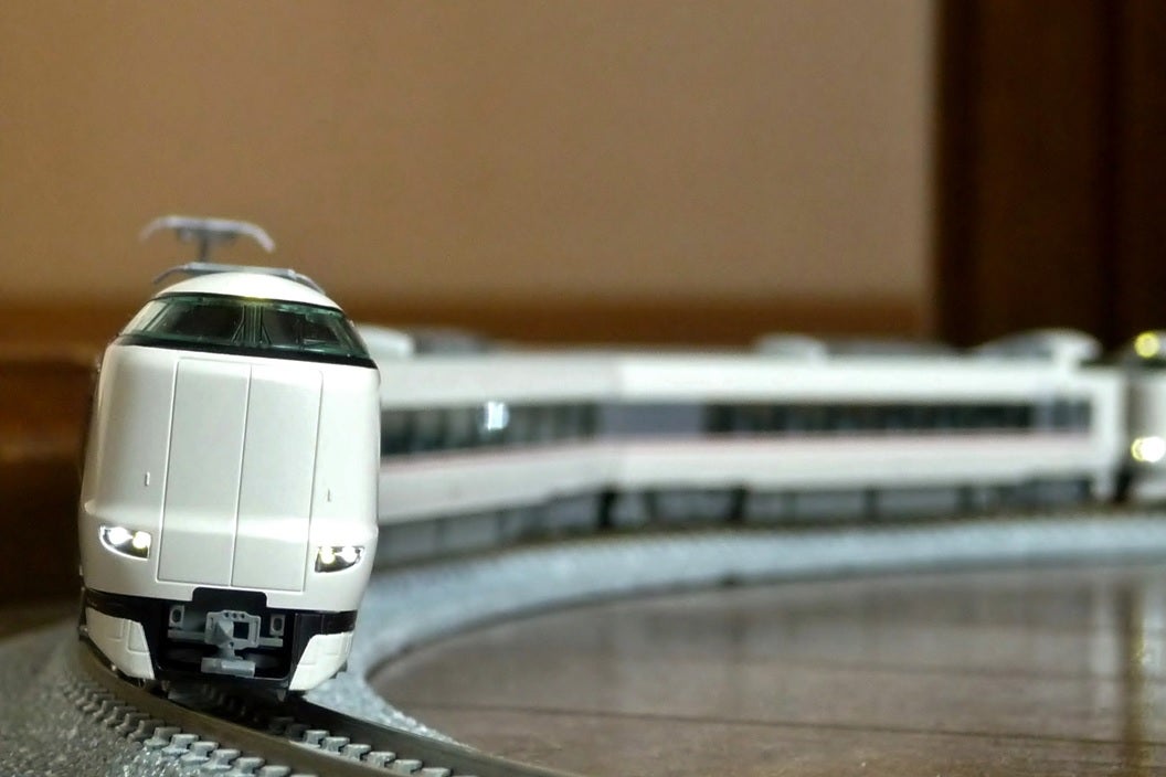 何故か再販されないKATO 287系「こうのとり」セット | Bullet Train