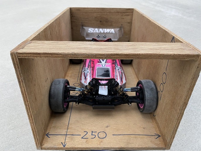 LC Racing LC10B5 その3 | ひろヒロの部屋