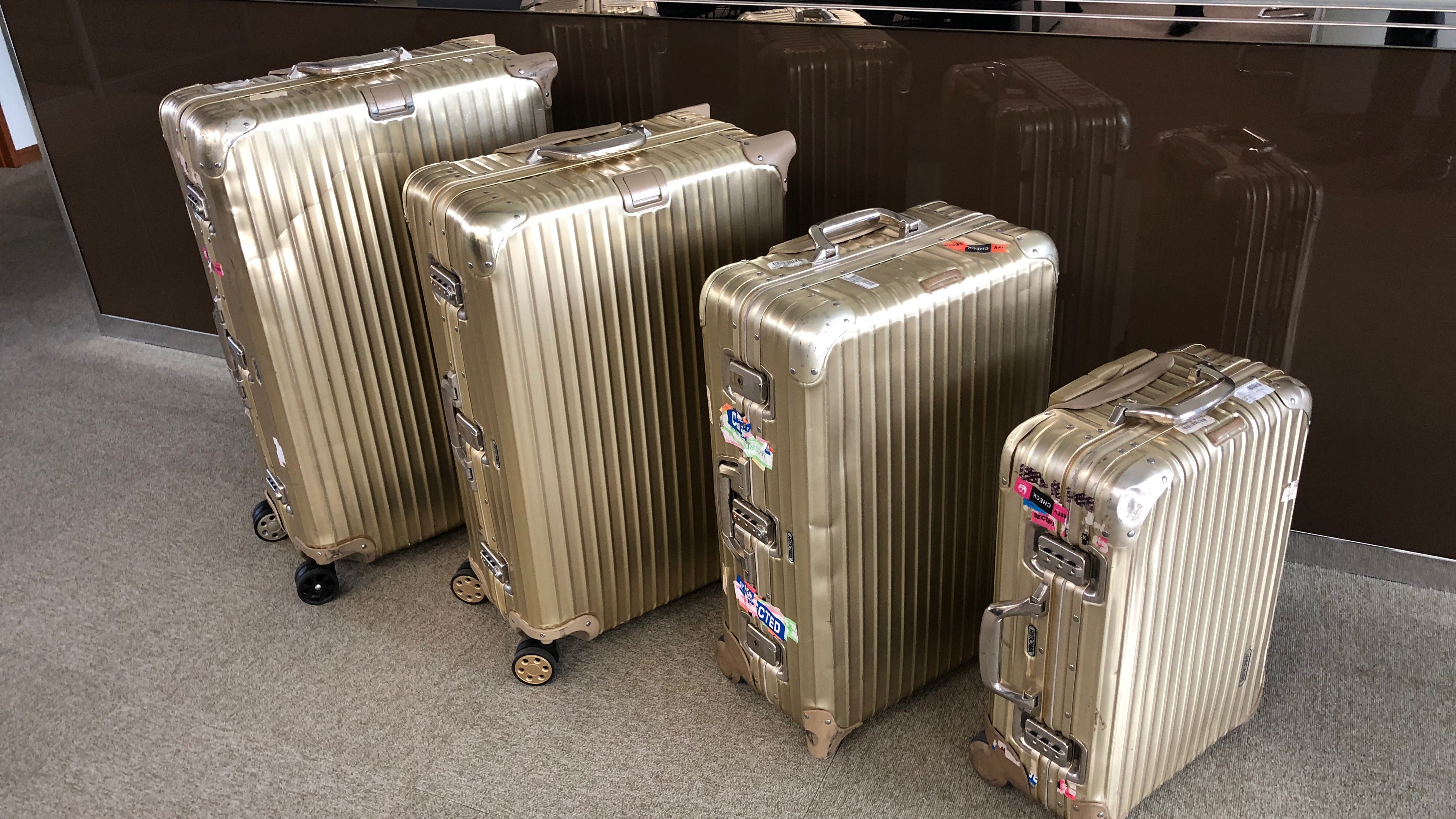 専用 RIMOWA シャンパンゴールド キャリーケース 楽天市場】HIRO