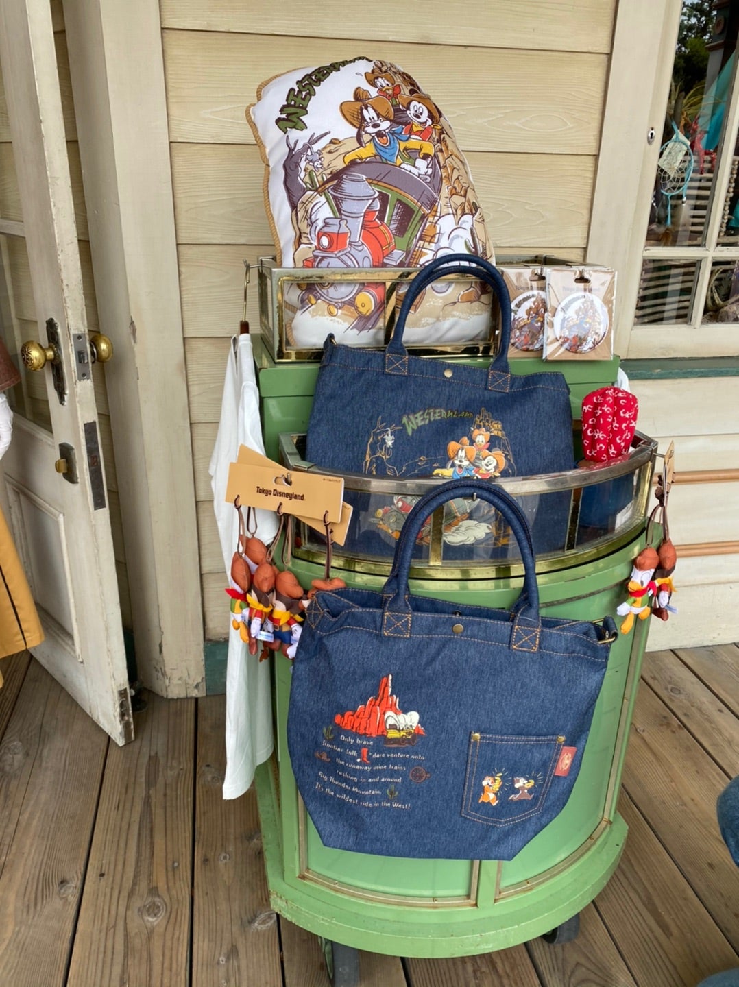 ビッグサンダーマウンテングッズ | ☆やまあこ☆さんのディズニー日記