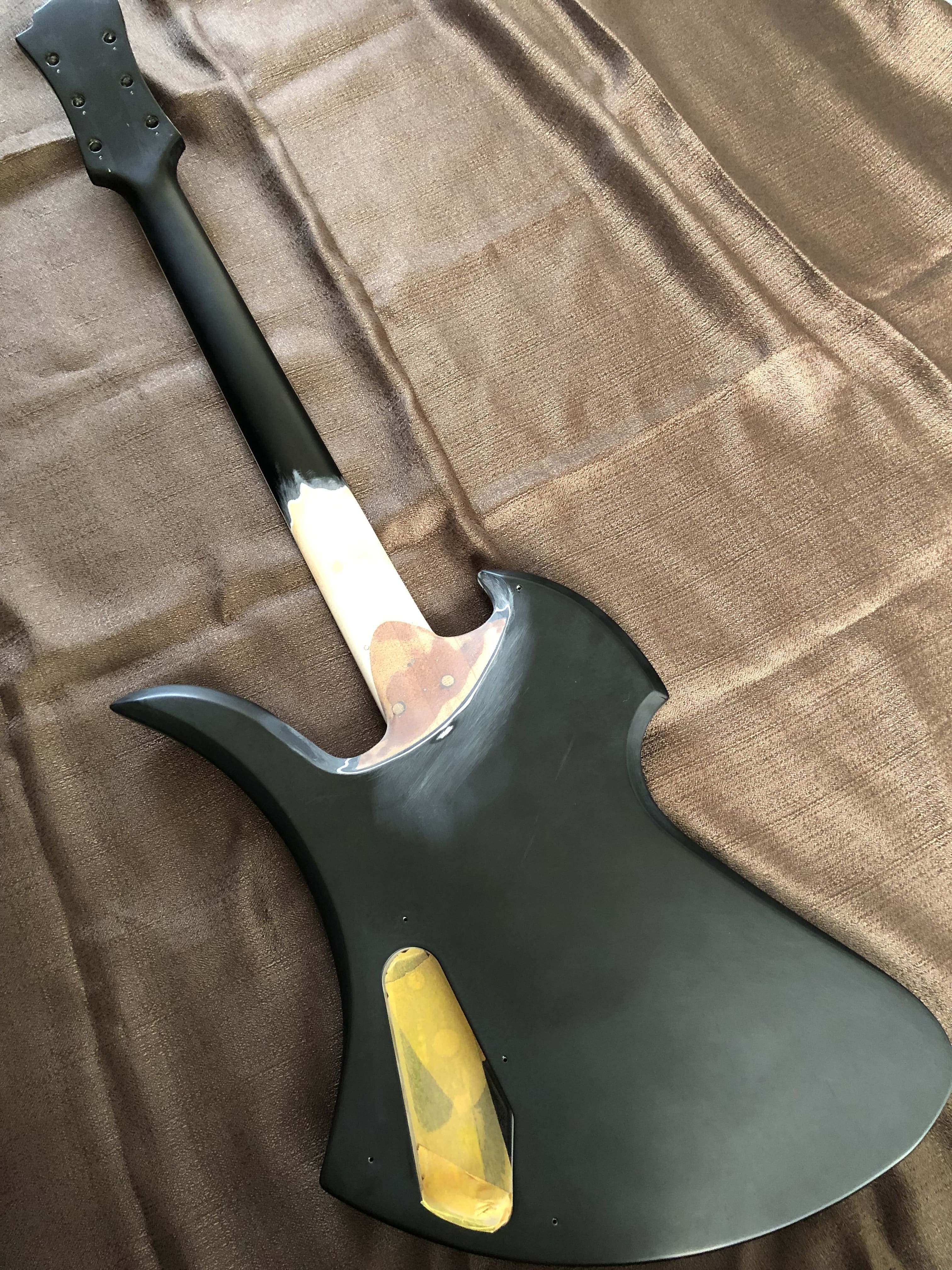 良・美品】ブラックハート・hideモデル。モッキンバードエレキギター