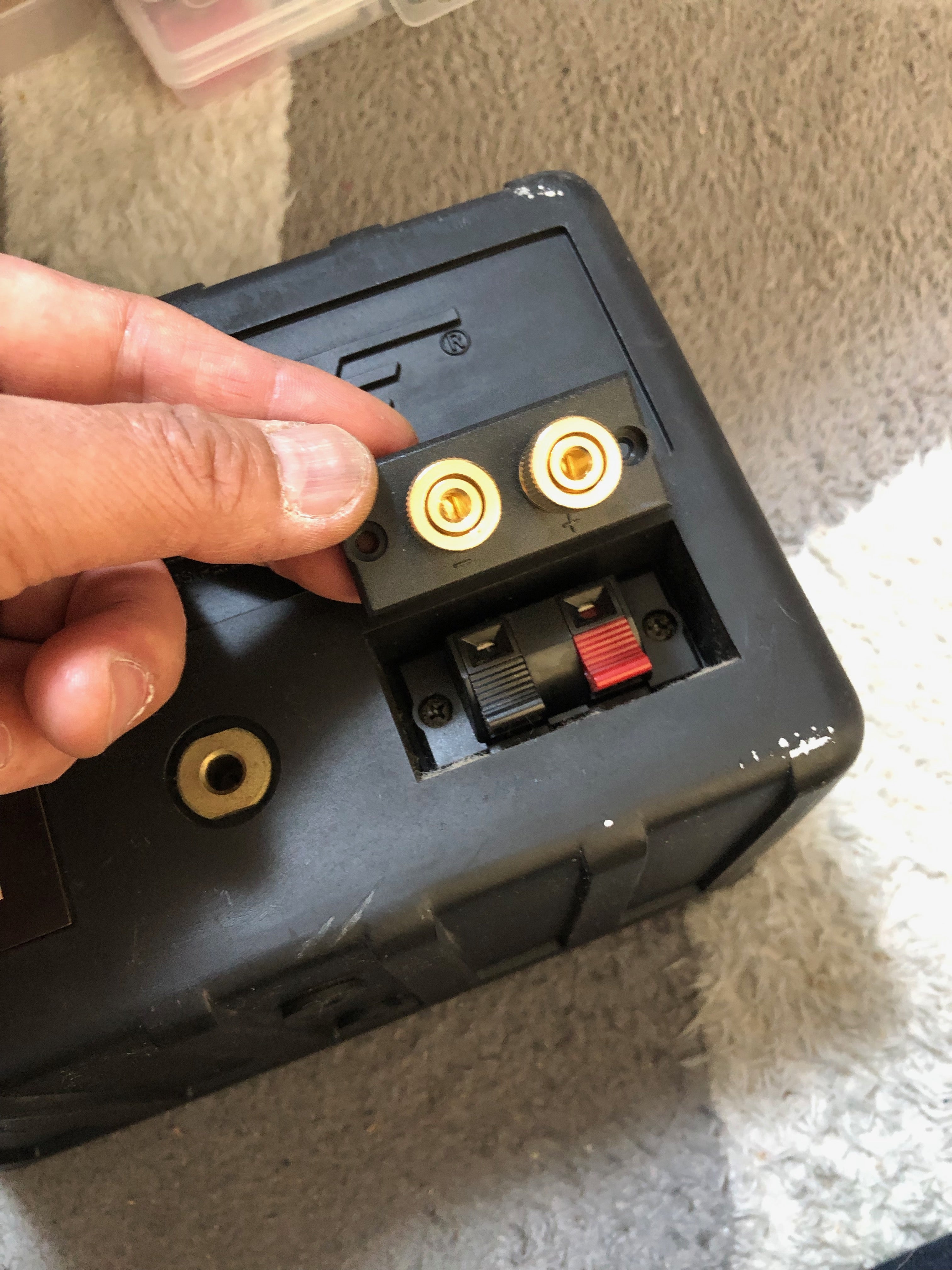 BOSE101のスピーカーターミナル変更 | ジャンクオーディオとVinyl色々