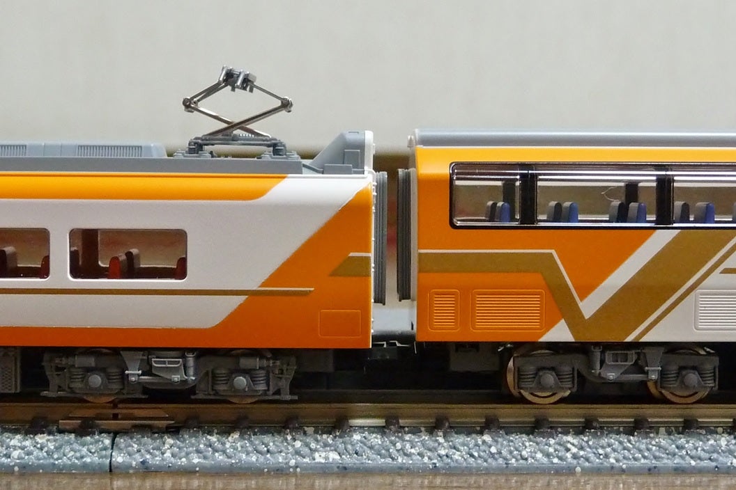 TOMIX 近鉄30000系ビスタEX （新塗装・喫煙室付）4両セット TOMIX 近鉄