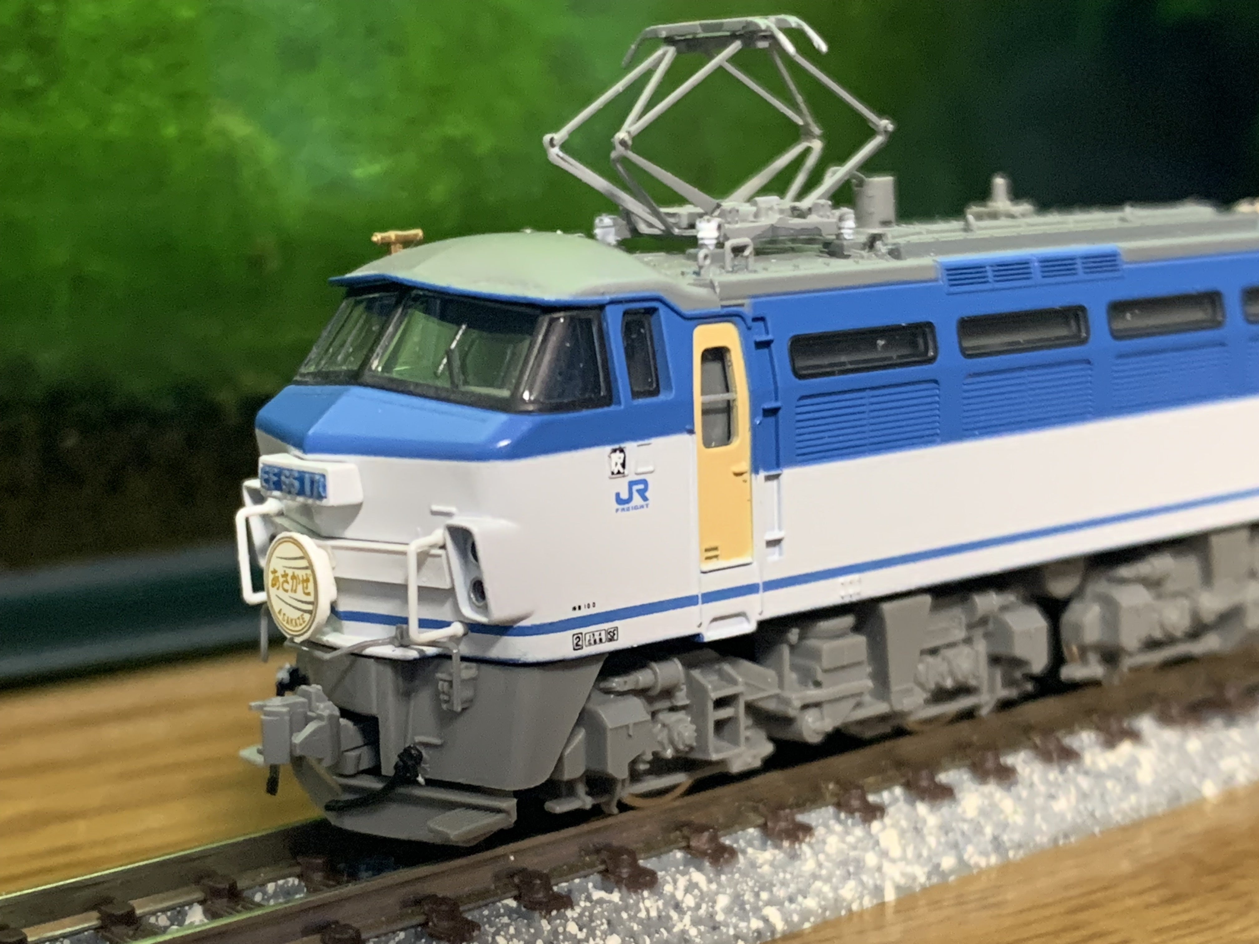 鉄道模型】 機関車の区名札を貼る③ JR貨物 吹田機関区 | 500系