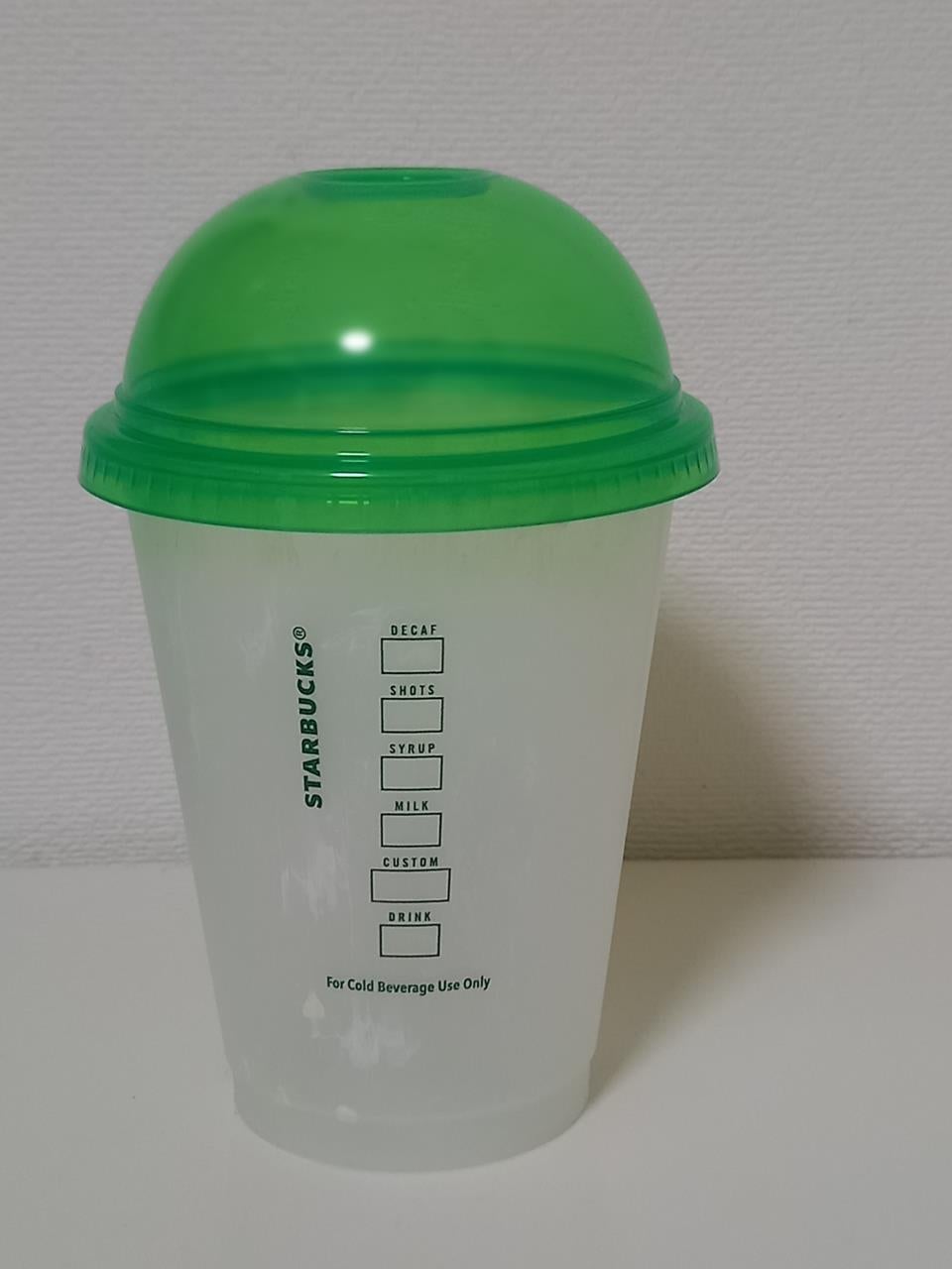 ☆スタバ「カラーチェンジング リユーザブルコールドカップ グリーン