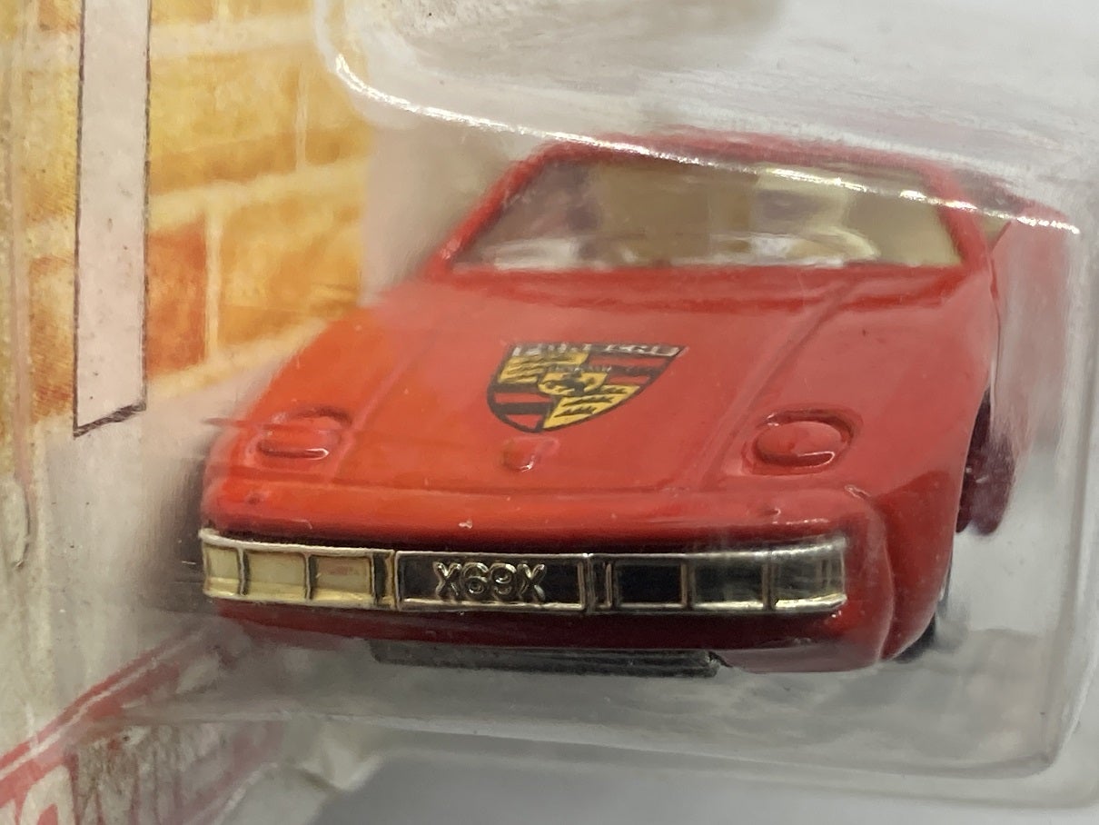 私のお気に入りの一台☆ヨーロッパ向けの中国製トミカ『PORSCHE 928