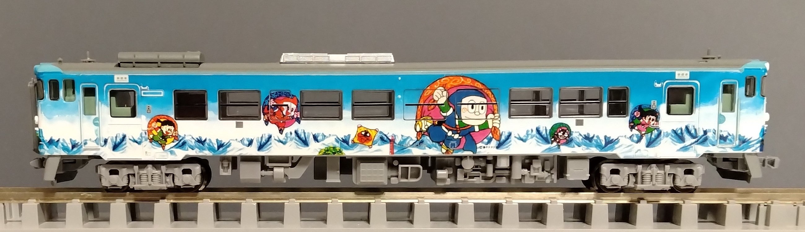 TOMIX キハ40 2135 氷見線・城端線 ハットリくんラッピング仕様 M車