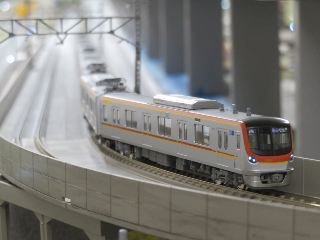 鉄道模型】我が家に新車の東京メトロ17000系が入線！ | 踏切の番人Zの