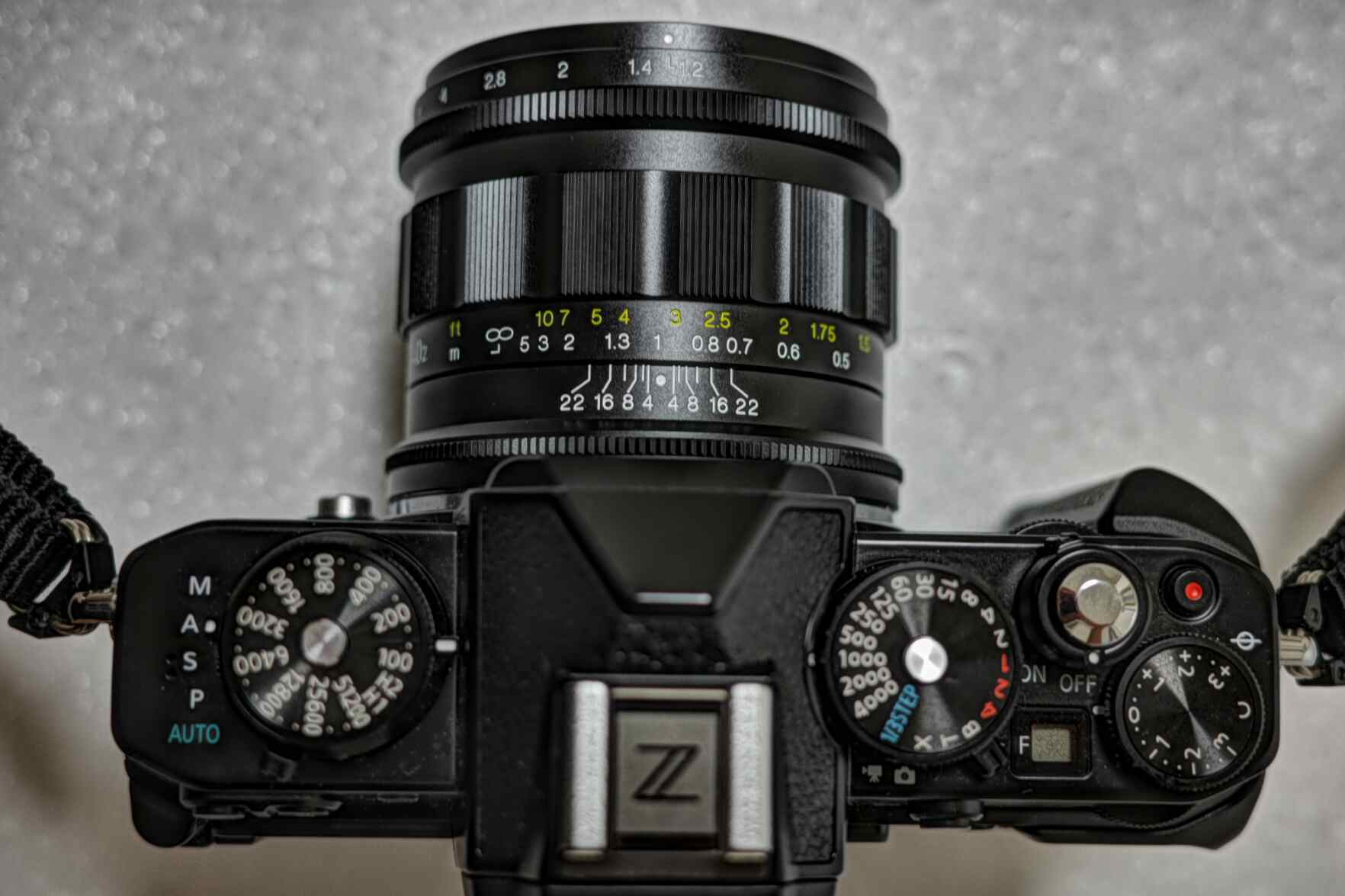 NOKTON 40mm F1.2 Aspherical Nikon Zマウント Nikon Zf + NOKTON 40