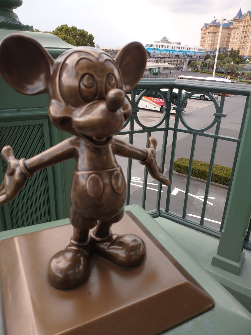 希少☆東京ディズニーシー 1周年記念 ブロンズ像 ミッキー フィギュア