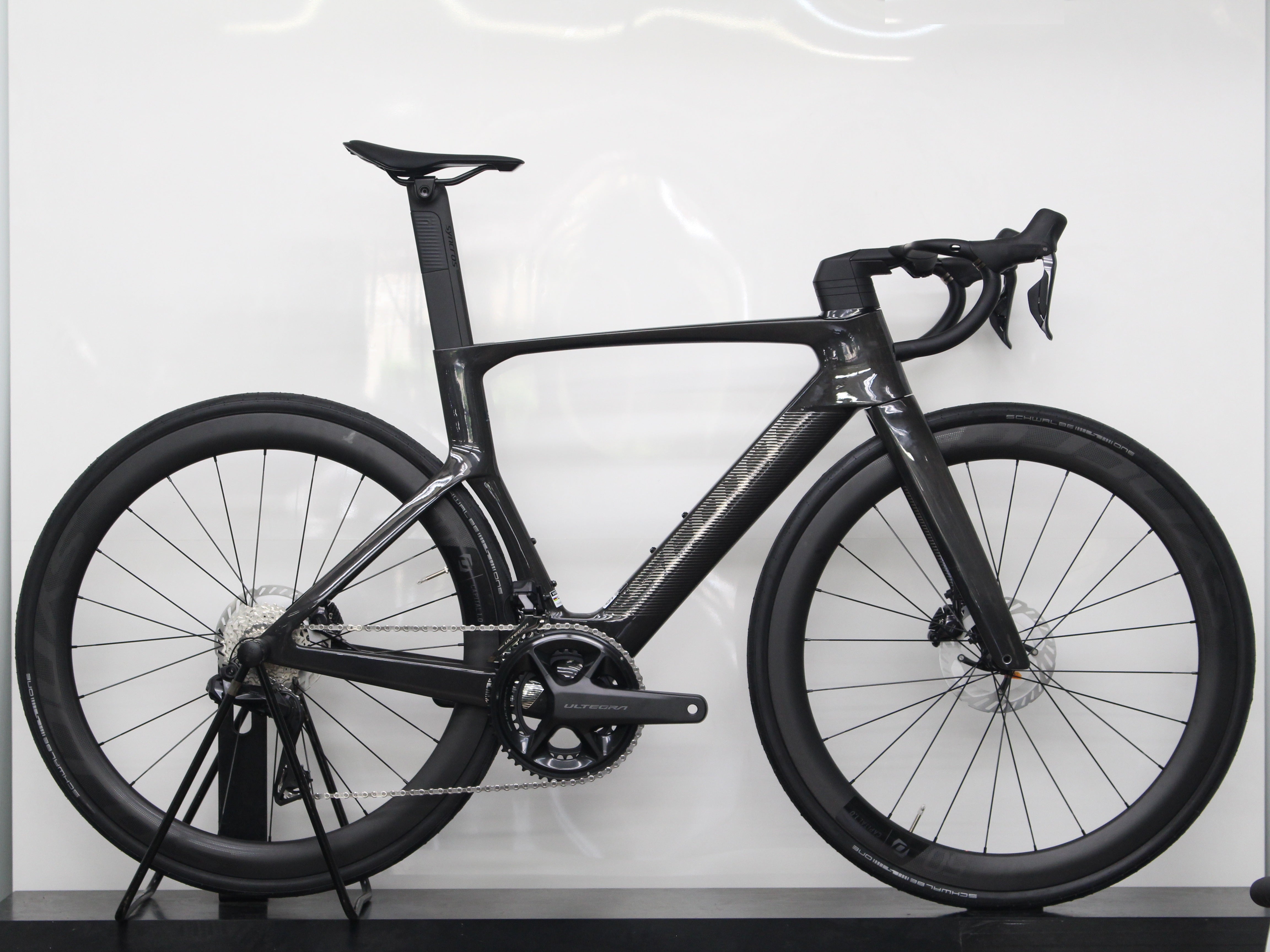 空力ですべてを制覇するエアロロードバイク。SCOTT FOIL RC 10 | 伊丹