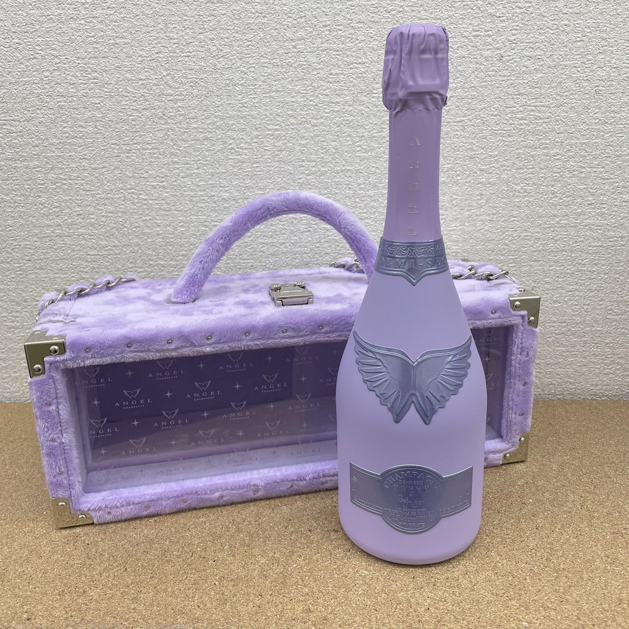 エンジェルシャンパン ドゥミセックロゼ ファータイプ 空箱のみ