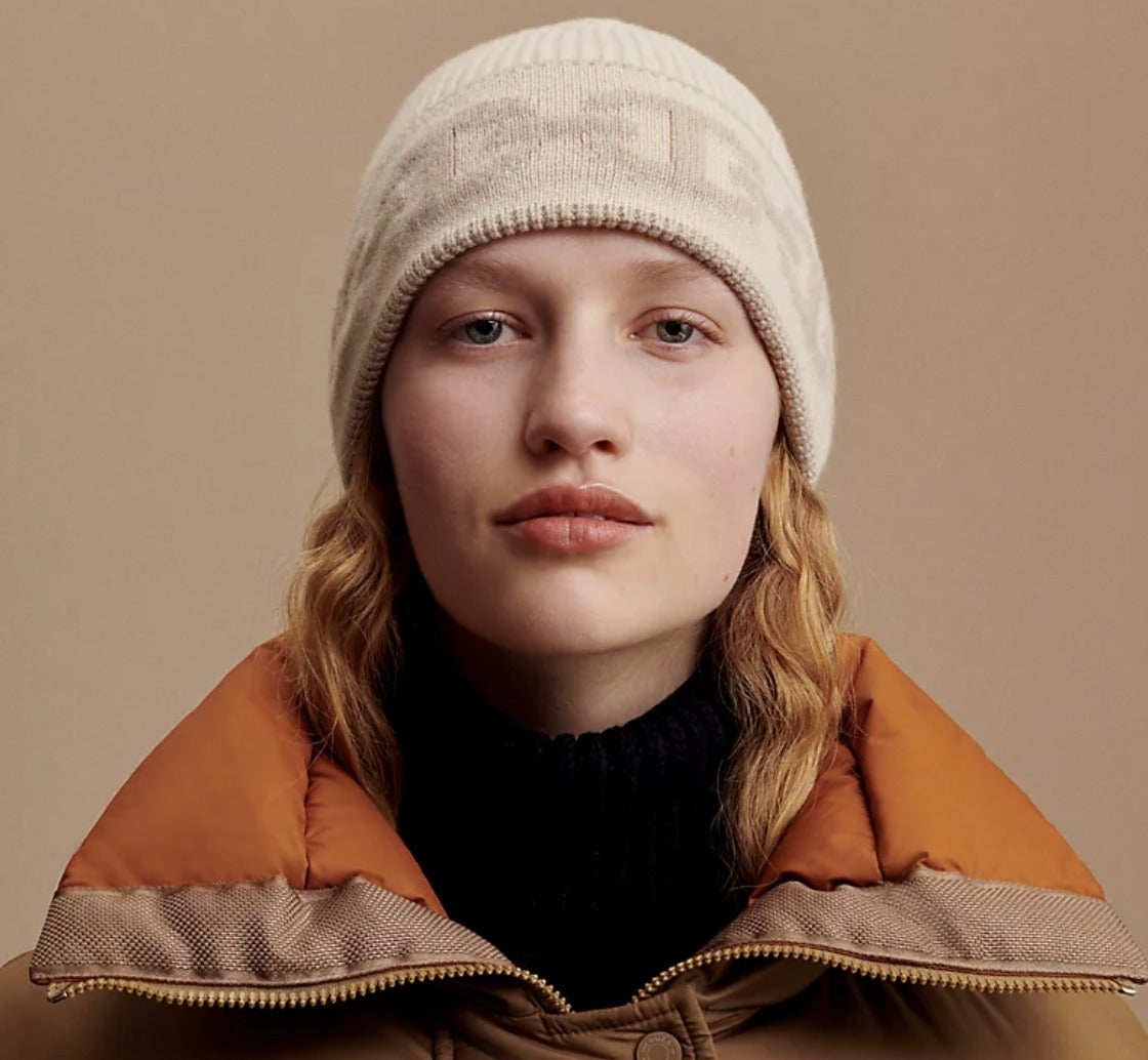 エルメスのシェーヌ・ダンクル モチーフのニットキャップ | 世界中の