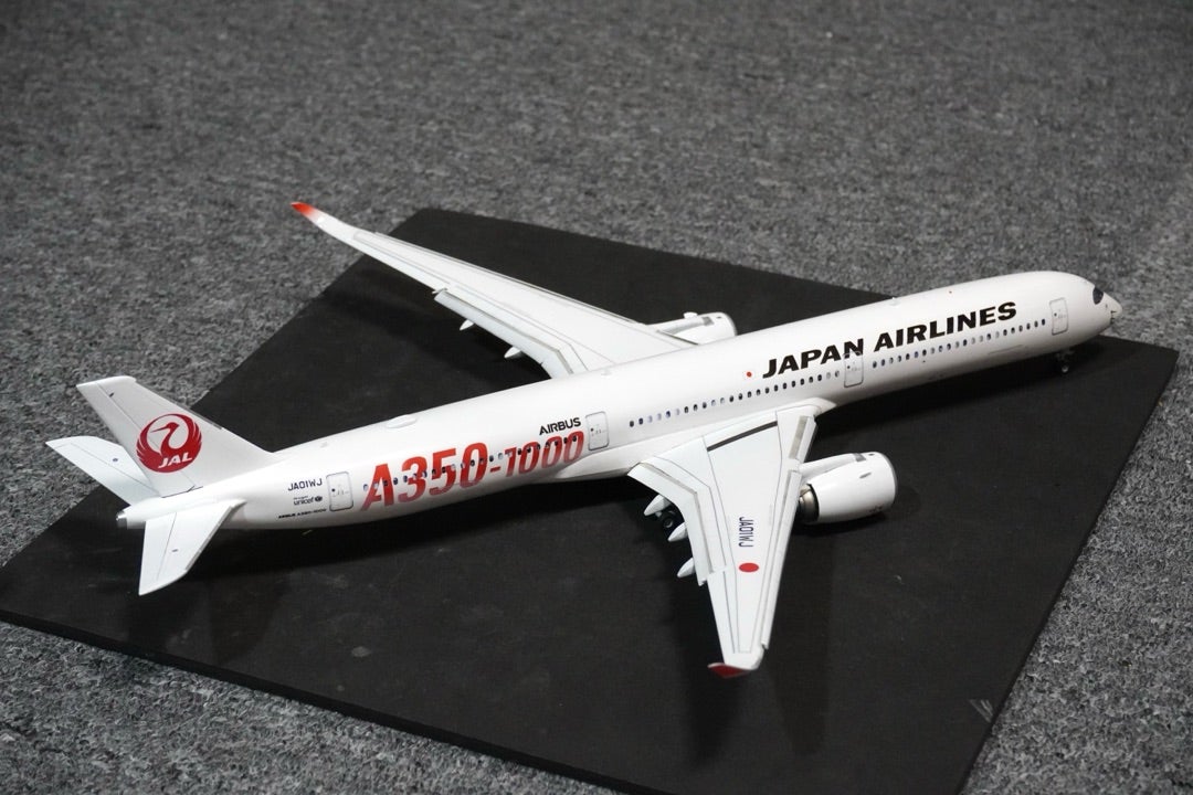JAL A350-900 A359赤塗装 JA01XJ 1/200モデル JAL A350-900 A359赤塗装