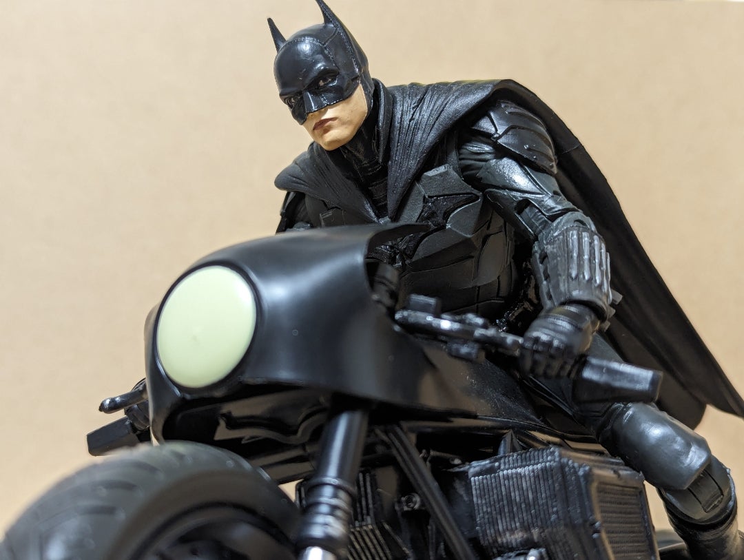 新品】DCコミックス DCマルチバース バットサイクル ビークル Amazon