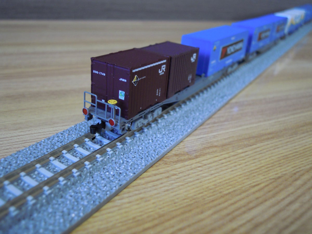 TOMIX製コキの反射板の塗装 | マロン7のつれづれブログ