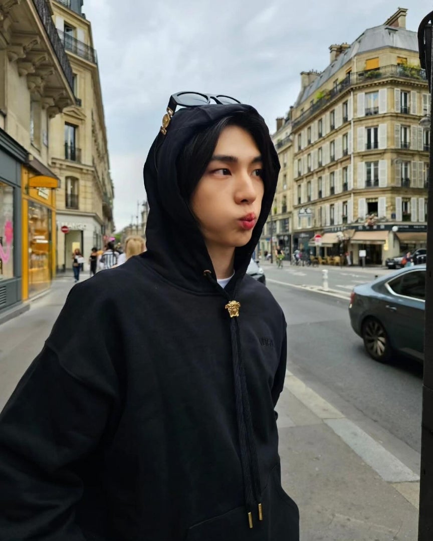 Xmas popup ヒョンジン フーディ straykids ヒョンジン Xmas