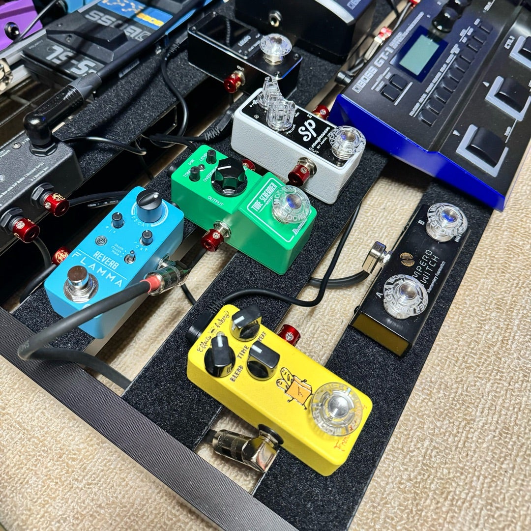 BOSS GT-1 ギターエフェクター 専用ACアダプター付き BOSS マルチ