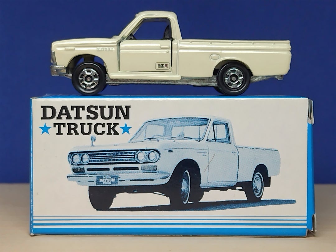 トミカ ゼロクラフト特注 ダットサン1300 トラック 2003年