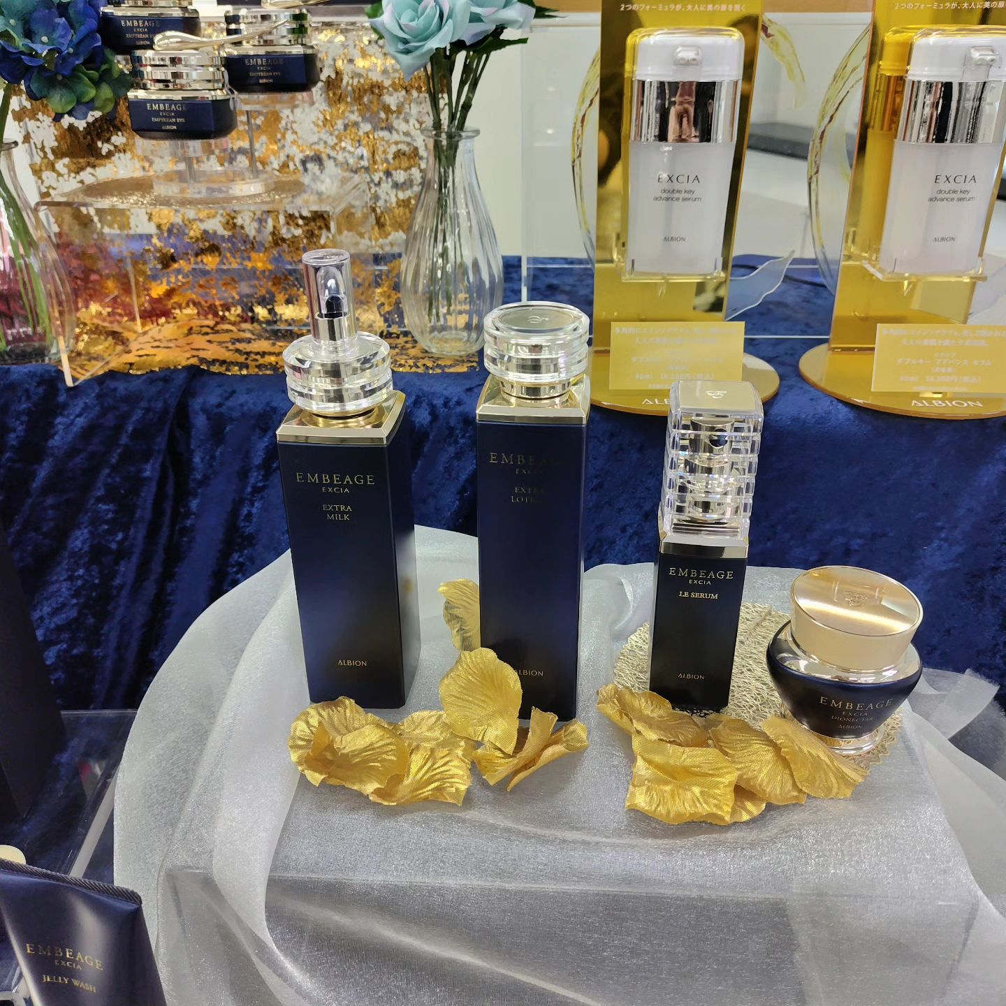 好評につき、ご予約受付終了。アルビオンエクシアアンベアージュ初の