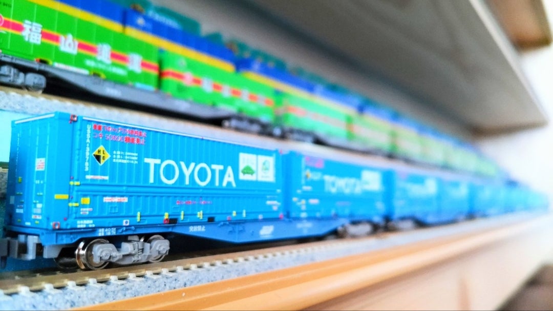 青き編成美 トヨタ ロングパスエクスプレス 登場時 | 約40年ぶりのN