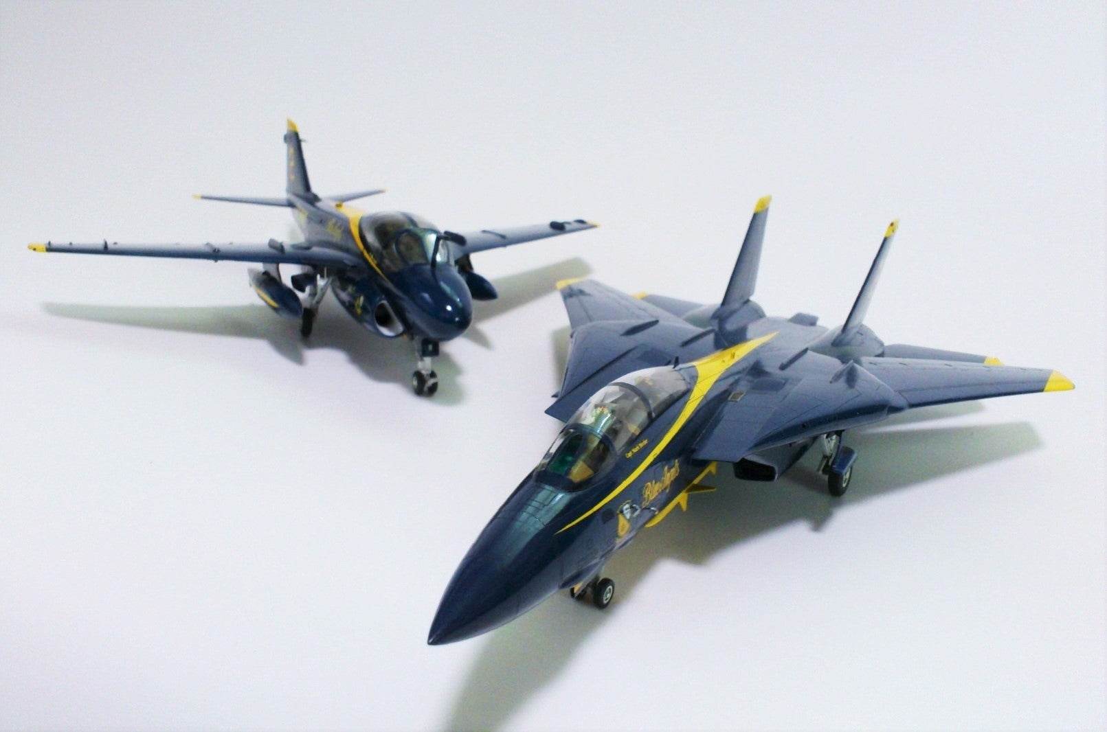 1/32 ハセガワ F-16 サンダーバーズ完成品 オンライン 1/32 ハセガワ F