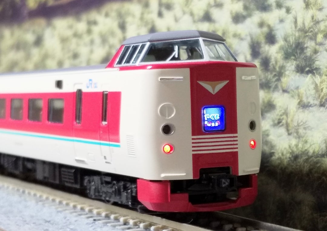 KATO 381系「ゆったりやくも」(ノーマル編成) 7両セット入線‼️(品番10