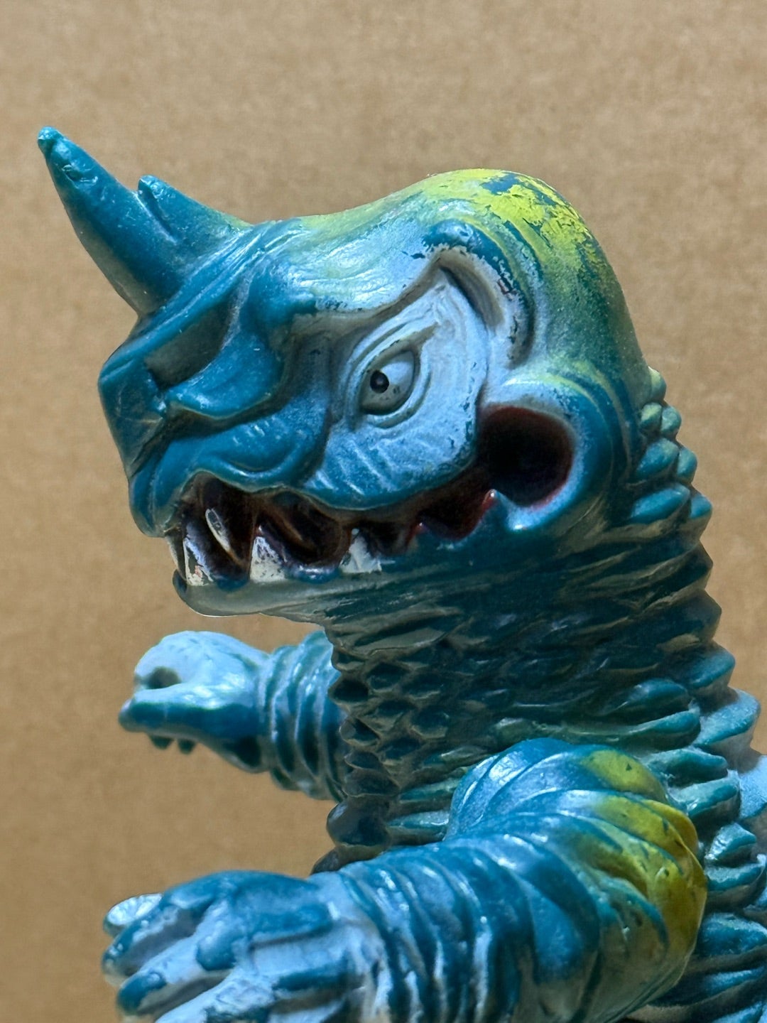 青色発泡怪獣 アボラス | 怪獣玩具に魅せられて