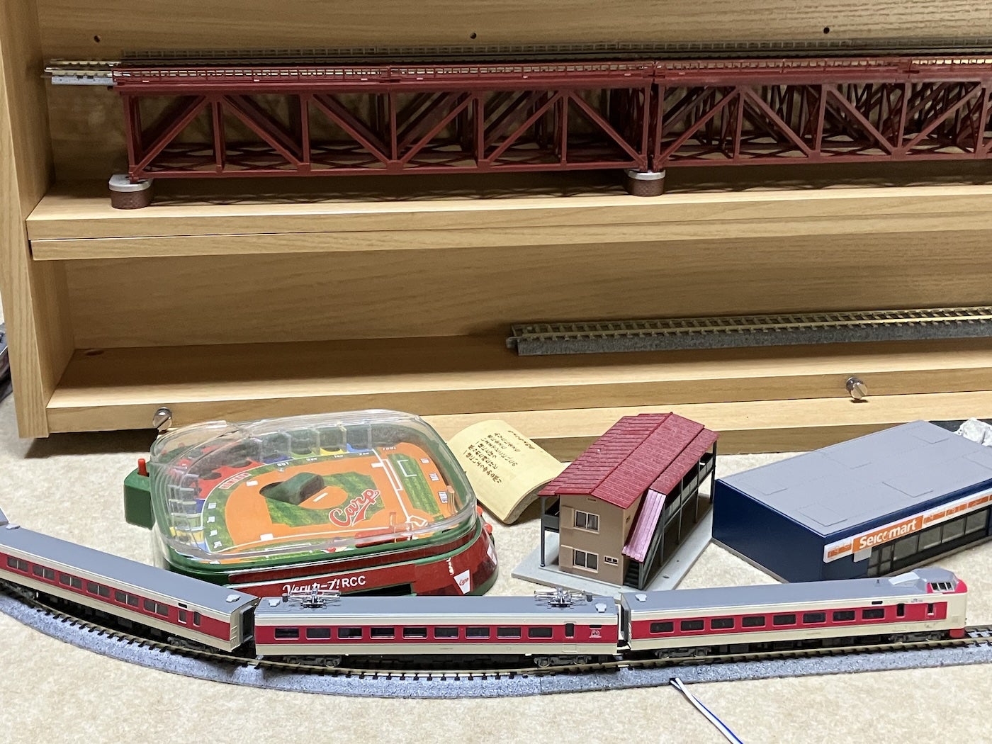 KATO 10-1779 381系ゆったりやくも(ノーマル編成・グレー台車) | 金