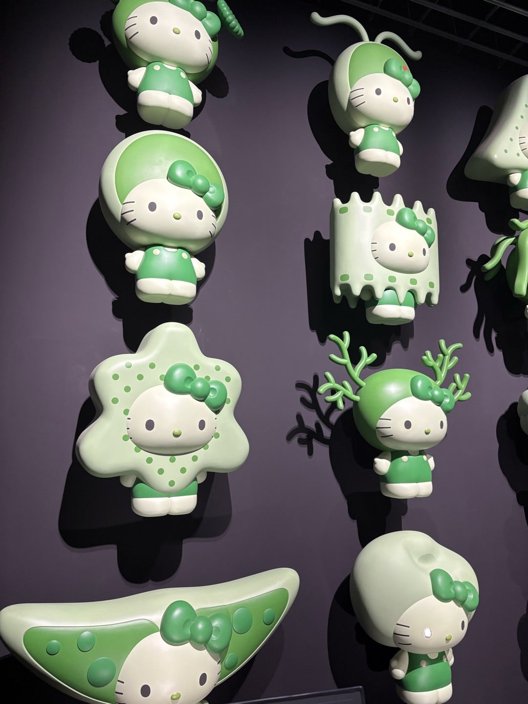 注文 藻キティ ピンバッチ まとめ売り】藻キティ ピンバッチ 日本館